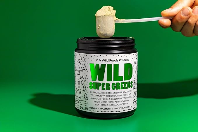 Raw Super Greens Powder Daily Juice Drink with Probiotics and Digestive Enzyme Blend - Whole Food Sourced, 46 Plant-Based Nutrients, Non-GMO, Spirulina, Chlorella, Wheatgrass (30 Servings)