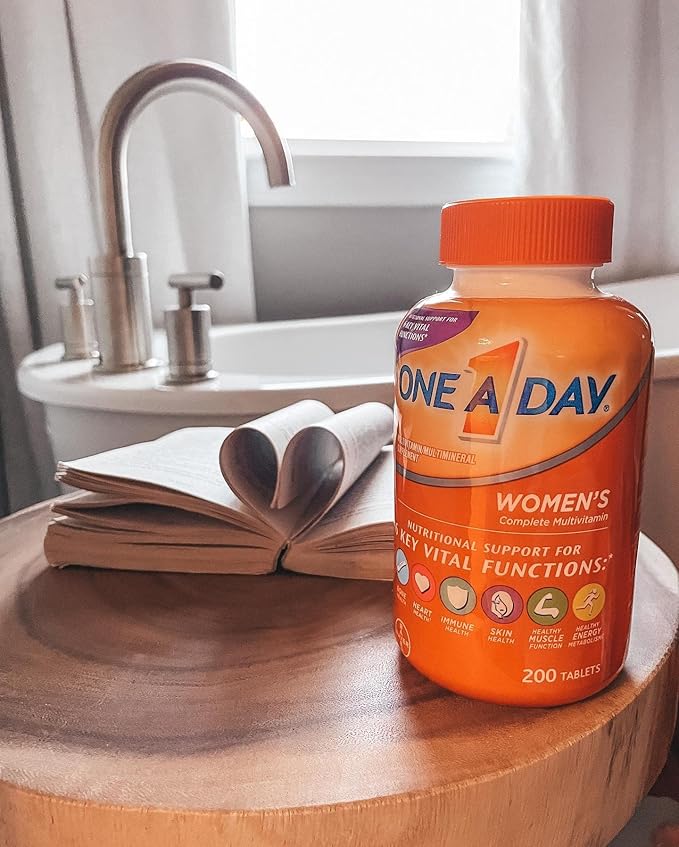 One A Day Women’s Multivitamin, Supplement B12, Biotin, 100 count